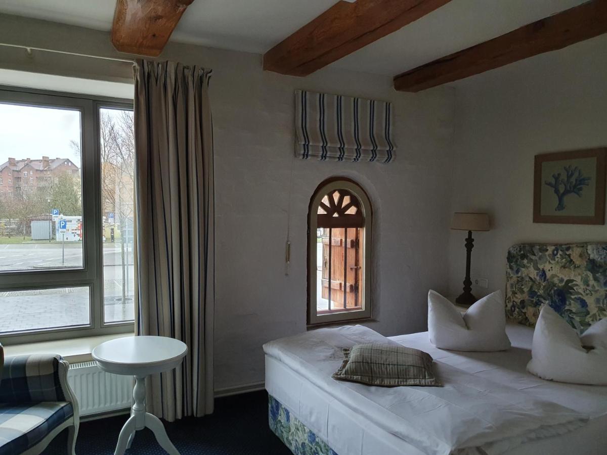 Hotel Alter Kornspeicher นอยชเตรลิทซ์ ภายนอก รูปภาพ