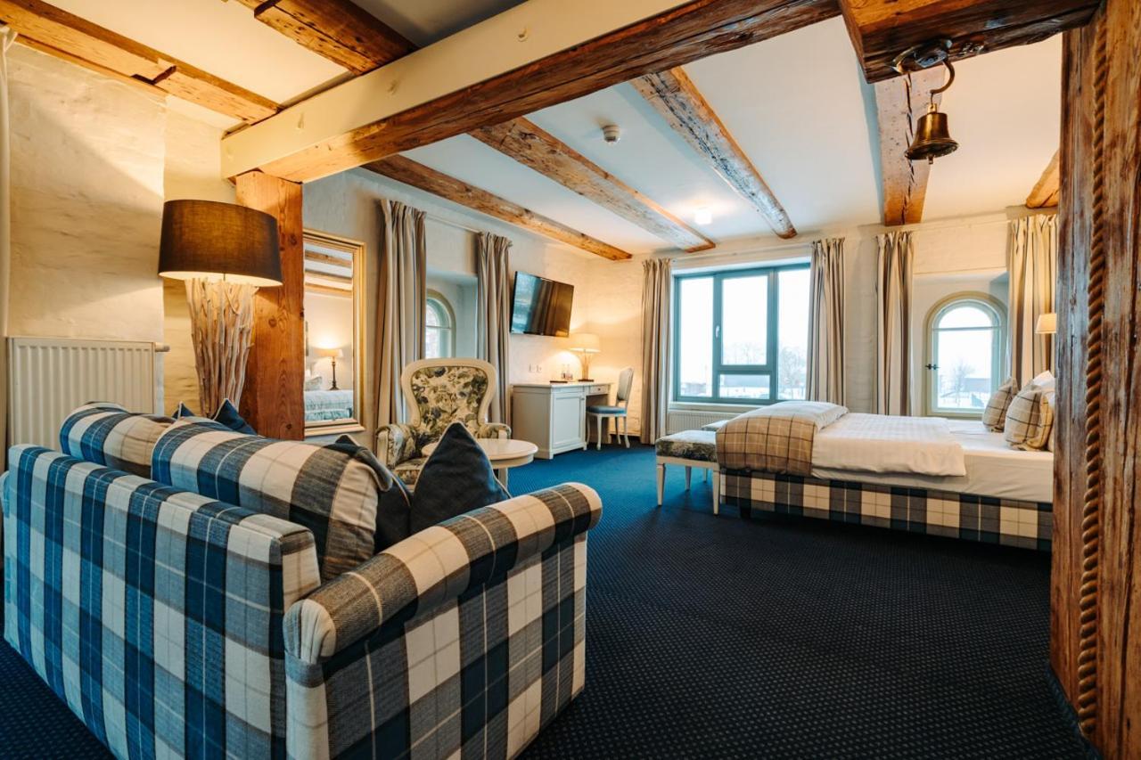 Hotel Alter Kornspeicher นอยชเตรลิทซ์ ภายนอก รูปภาพ