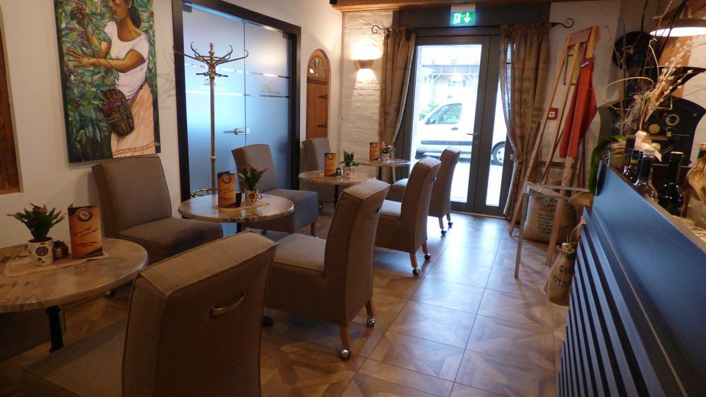 Hotel Alter Kornspeicher นอยชเตรลิทซ์ ภายนอก รูปภาพ