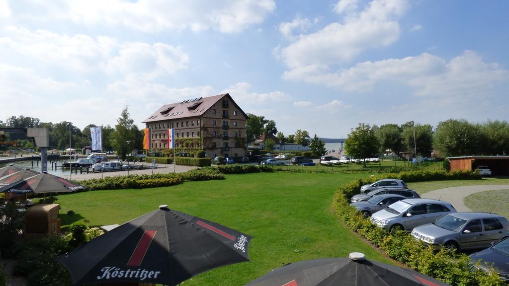 Hotel Alter Kornspeicher นอยชเตรลิทซ์ ภายนอก รูปภาพ